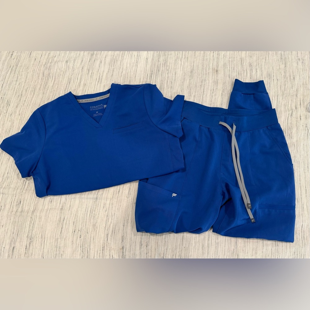 Fabletics Scrubs Set - Womens Size Medium